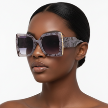 Load image into Gallery viewer, Jewel
